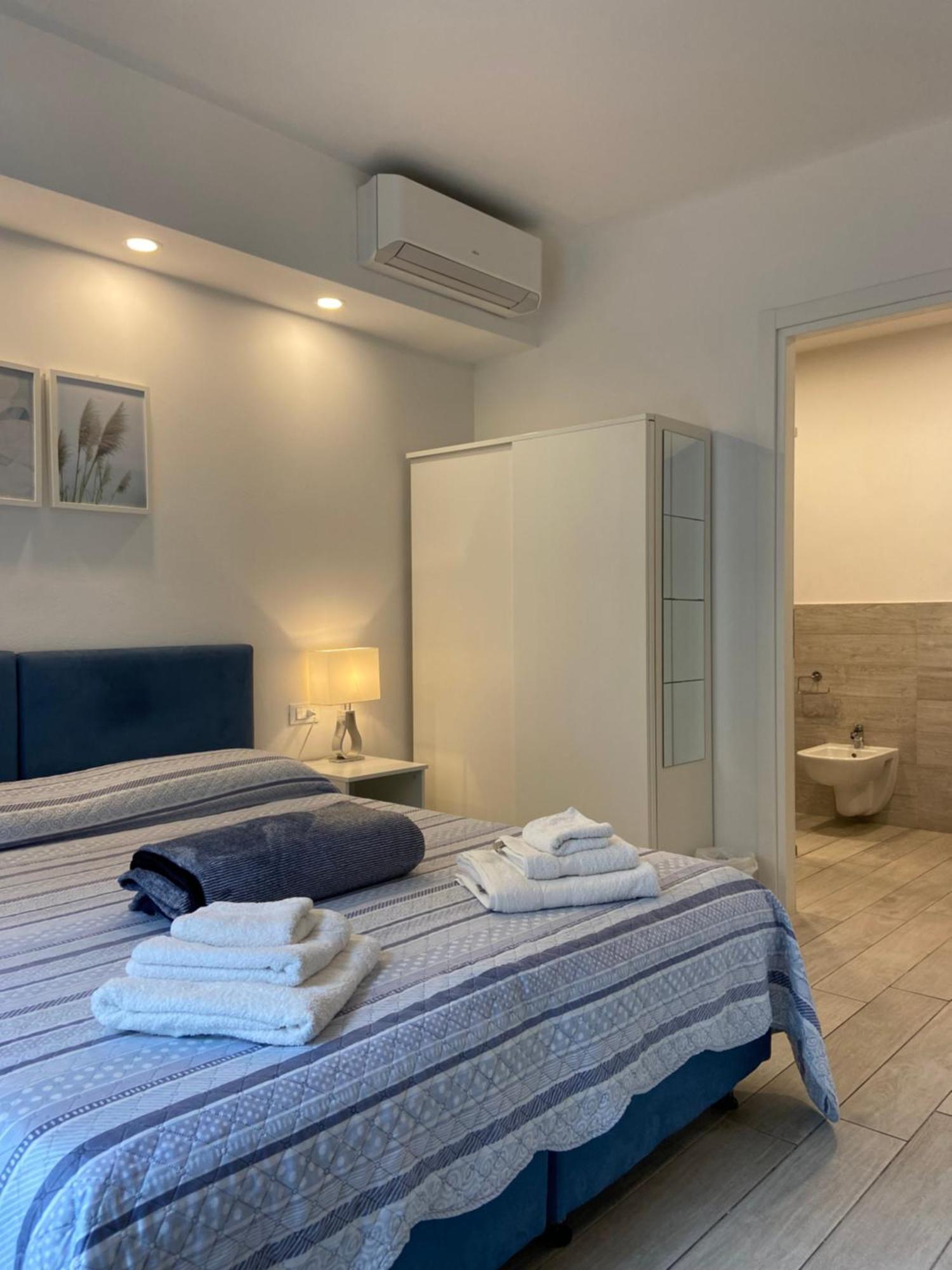 Vita Lenta - Cozy Rooms Специя Экстерьер фото